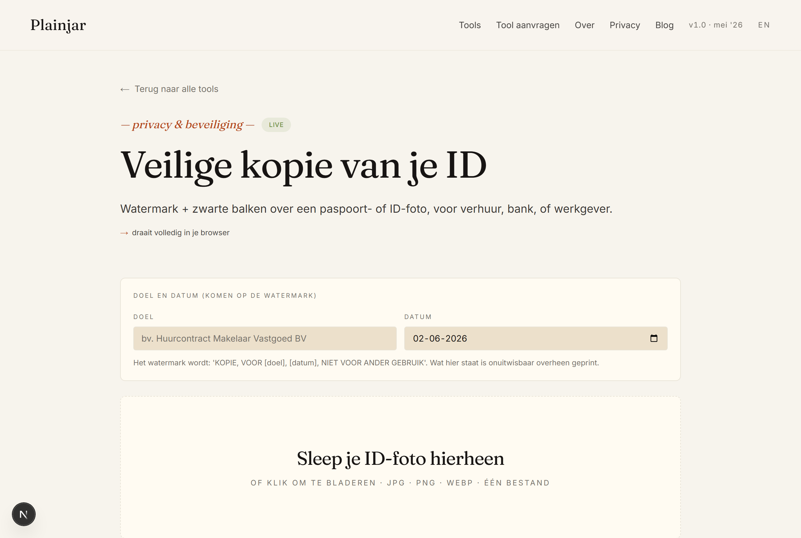 De tool 'Veilige kopie van je ID' op Plainjar: stel doel en datum in voor het watermerk en sleep je ID-foto in het vak.